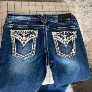 Vigoss boots cut jeans